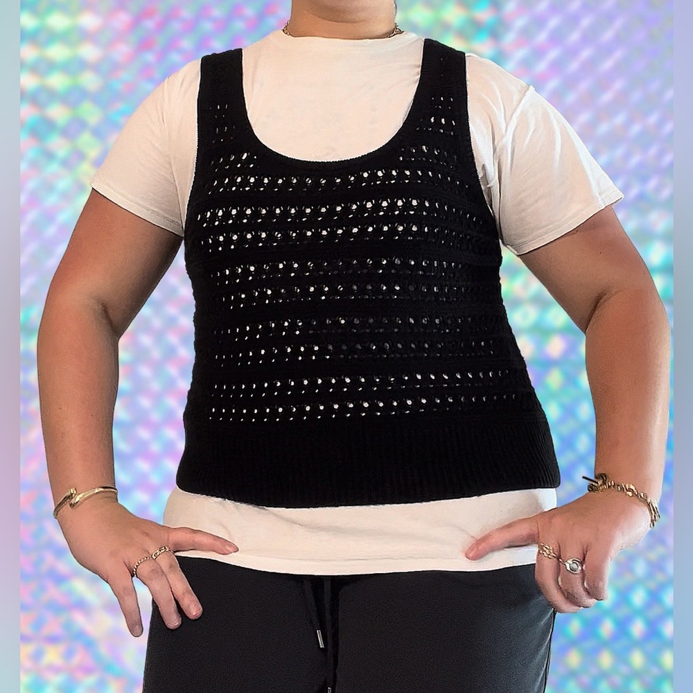 Old Navy Crocheted XL Cropped Black Tank